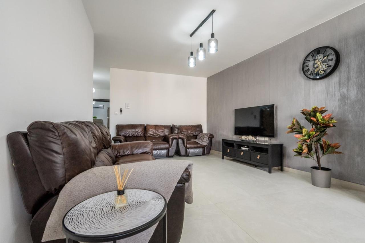 Brand New 3Br Apartment Close To All Amenities San Pawl il-Baħar Kültér fotó