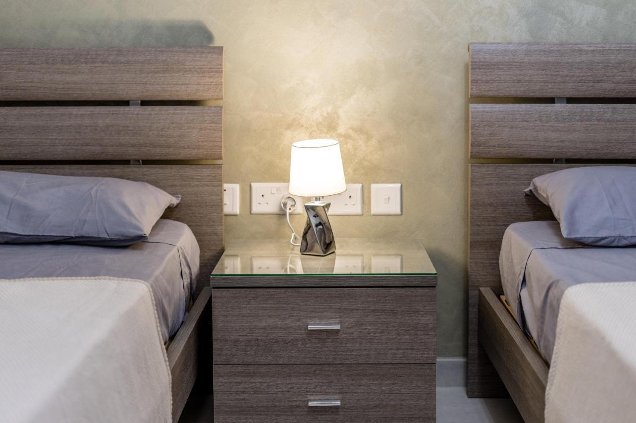 Brand New 3Br Apartment Close To All Amenities San Pawl il-Baħar Kültér fotó